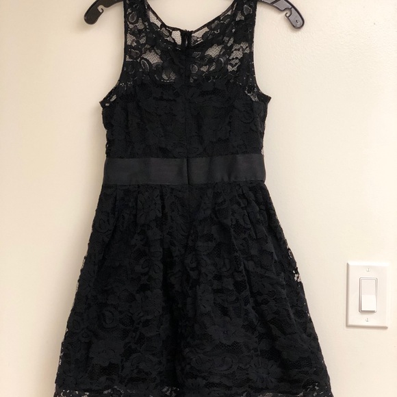 BB Dakota black lace dress - Picture 6 of 7